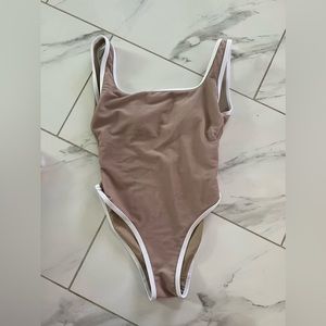 Lainsnow sand one piece swimsuit